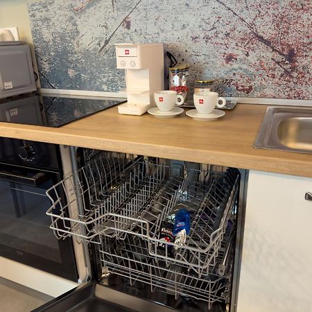 Apartments Adamas ツェリェ エクステリア 写真